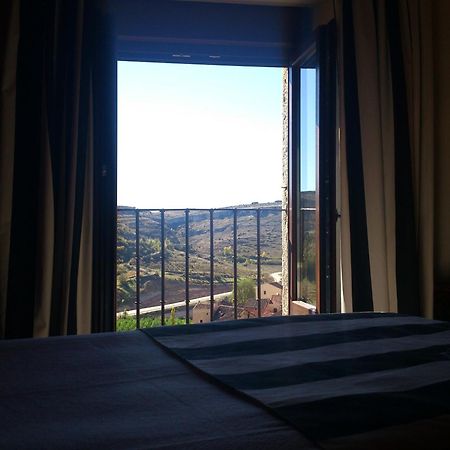 Hotel-Hospederia Los Templarios Sepúlveda Exteriör bild