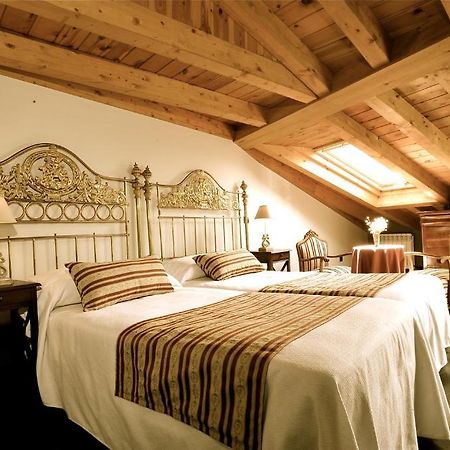 Hotel-Hospederia Los Templarios Sepúlveda Rum bild