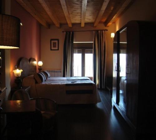 Hotel-Hospederia Los Templarios Sepúlveda Exteriör bild
