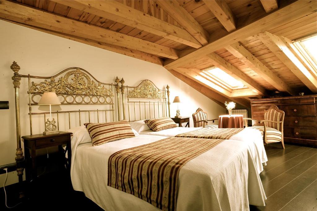 Hotel-Hospederia Los Templarios Sepúlveda Rum bild