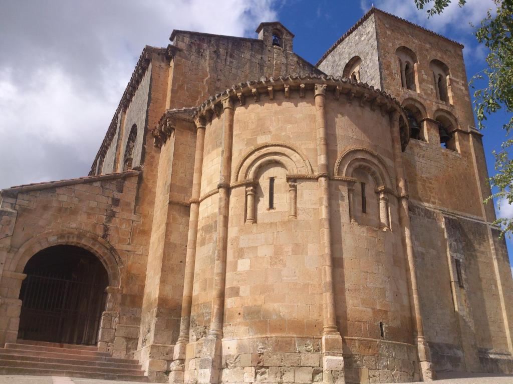 Hotel-Hospederia Los Templarios Sepúlveda Exteriör bild